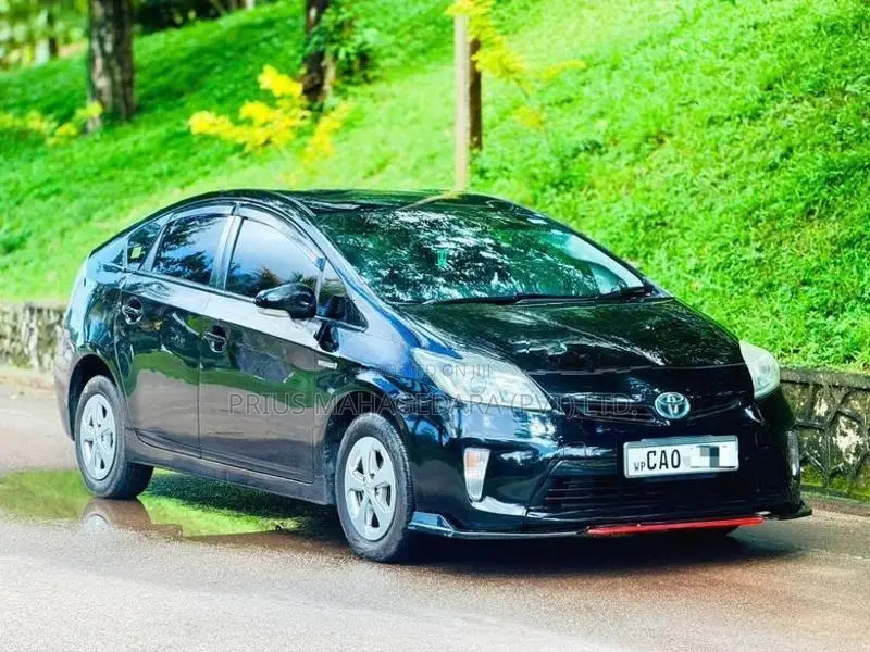 Toyota Prius 3 Rd Gen S Limited 2012