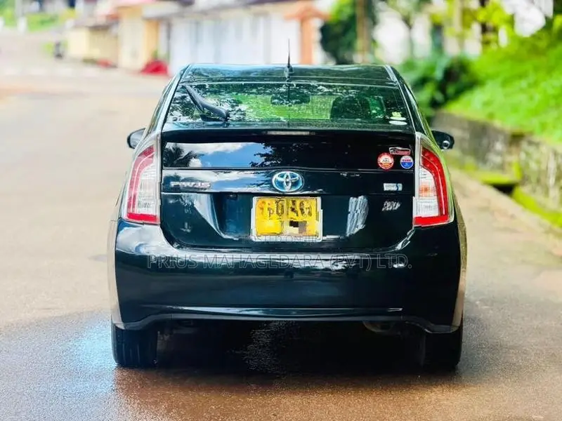 Toyota Prius 3 Rd Gen S Limited 2012