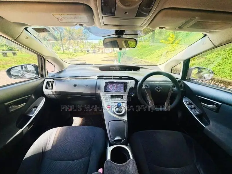 Toyota Prius 3 Rd Gen S Limited 2012