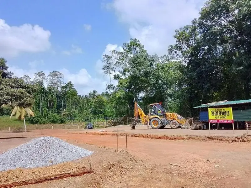 Land for Sale Near Kiriwaththuduwa