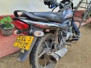 Bajaj Platina 125 VD 2012