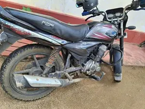 Bajaj Platina 125 VD 2012