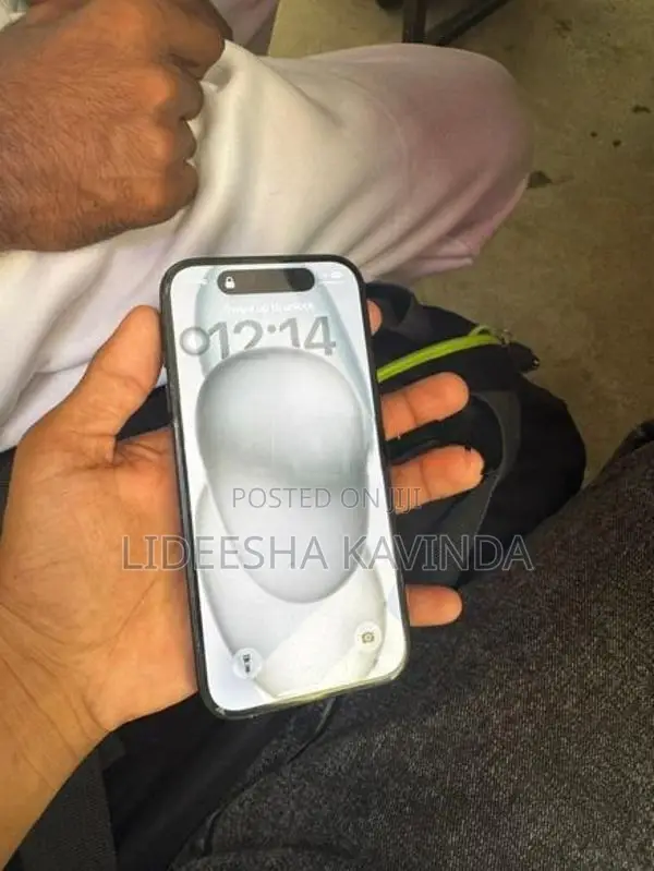Apple iPhone 15 (Used)