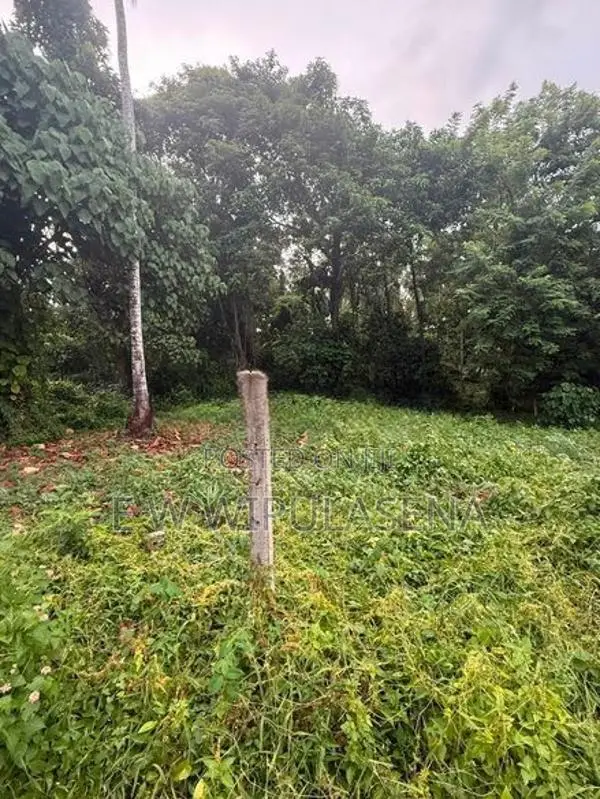 7.5 Perches Land for Sale in Bsttramulla