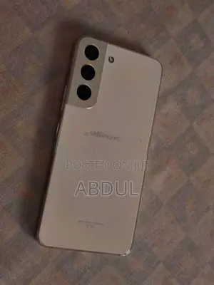 Samsung Galaxy S22 (Used)