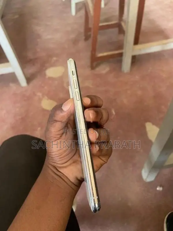 Apple iPhone XS Max (Used)