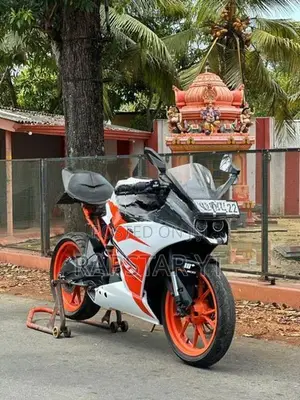 KTM RC 200 2019