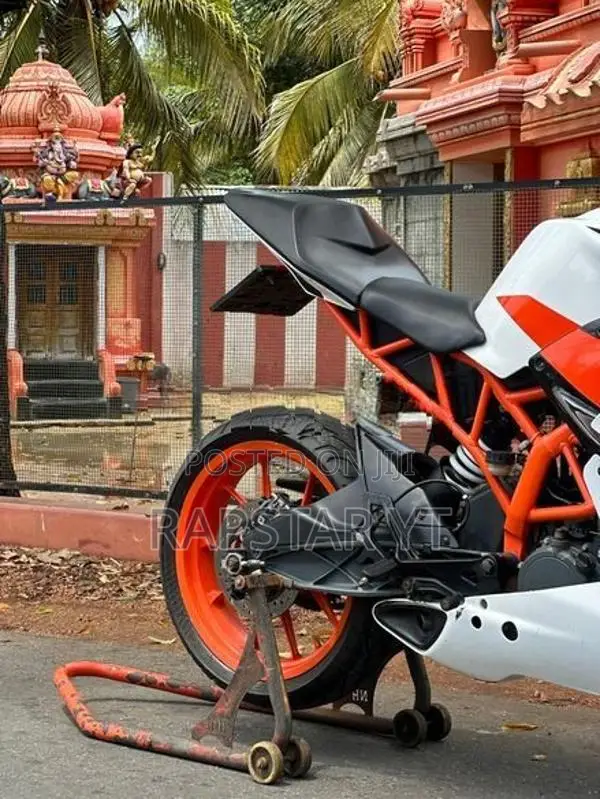 KTM RC 200 2019