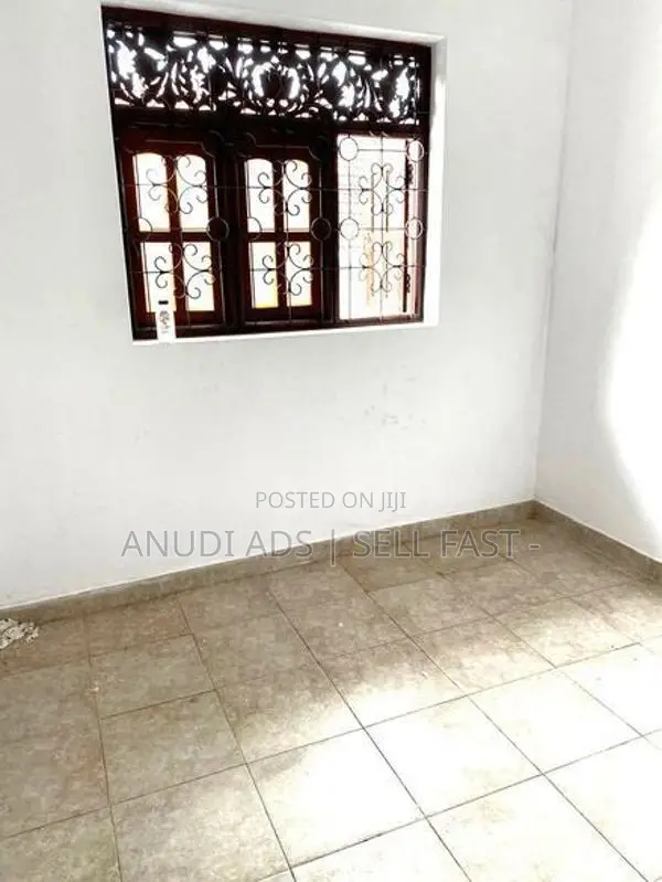 4 Storied Building For Sale in Mount Lavinia