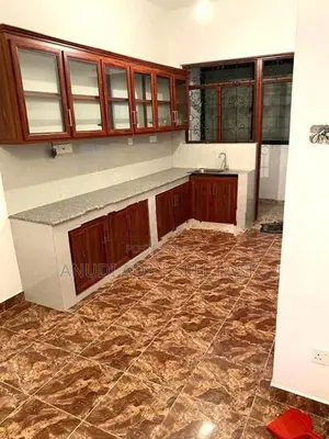 4 Storied Building For Sale in Mount Lavinia
