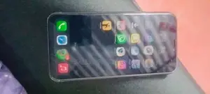 Apple iPhone XR (Used)