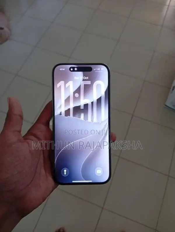 Apple iPhone 15 Pro (Used)