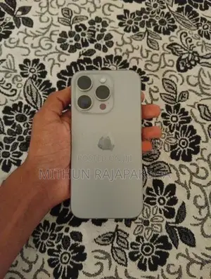 Apple iPhone 15 Pro (Used)