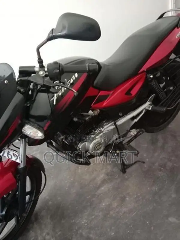 Bajaj Pulsar 150 2015