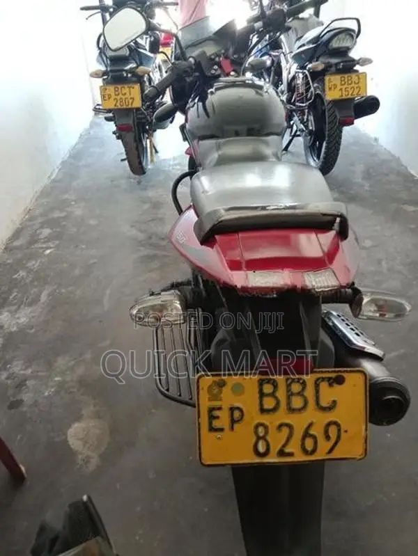 Bajaj Pulsar 150 2015