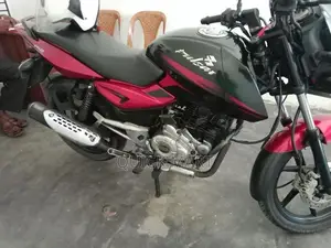Bajaj Pulsar 150 2015
