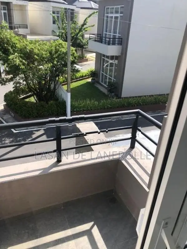 3 Bedroom Villa in Prime Villas Dalugama
