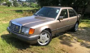 Mercedes Benz E200 1989