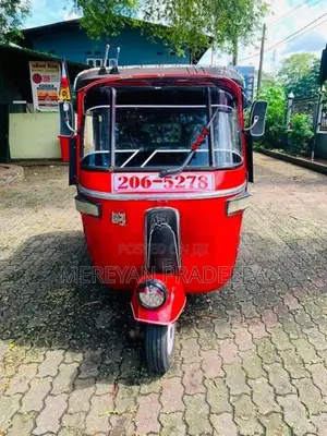 Bajaj RE 1999