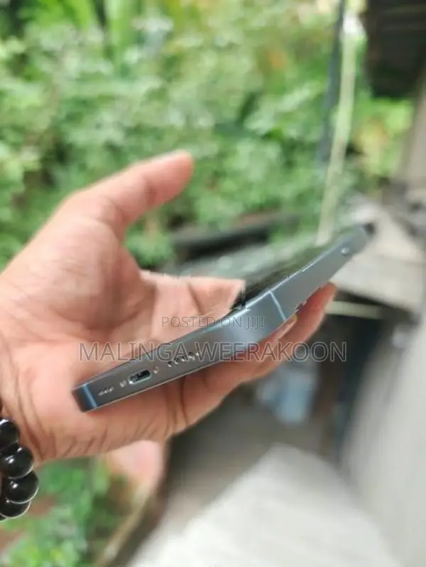 Apple iPhone 14 (Used)