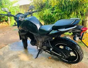 Yamaha FZ V2 2015