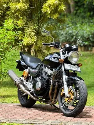 Honda CB400 2012