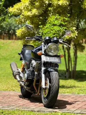Honda CB400 2012