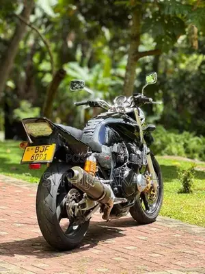 Honda CB400 2012