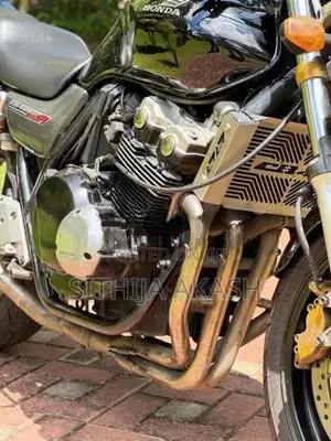 Honda CB400 2012