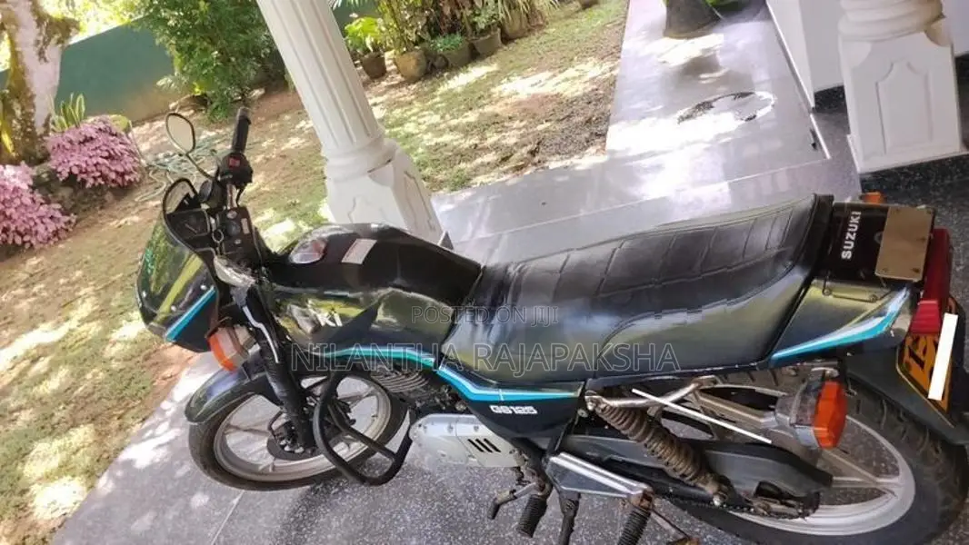 Suzuki GS 125 155_ 3492 1995