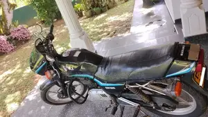 Suzuki GS 125 155_ 3492 1995