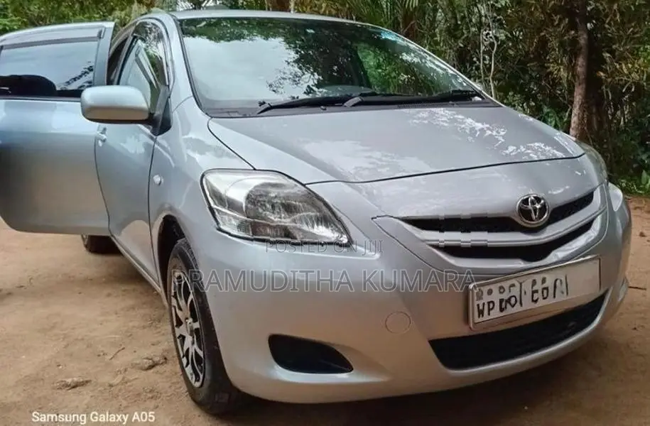 Toyota Belta 2007