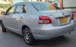 Toyota Belta 2007