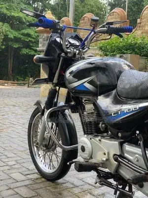 Bajaj CT100 2016
