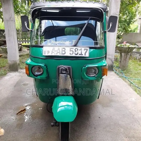 Bajaj RE 2012