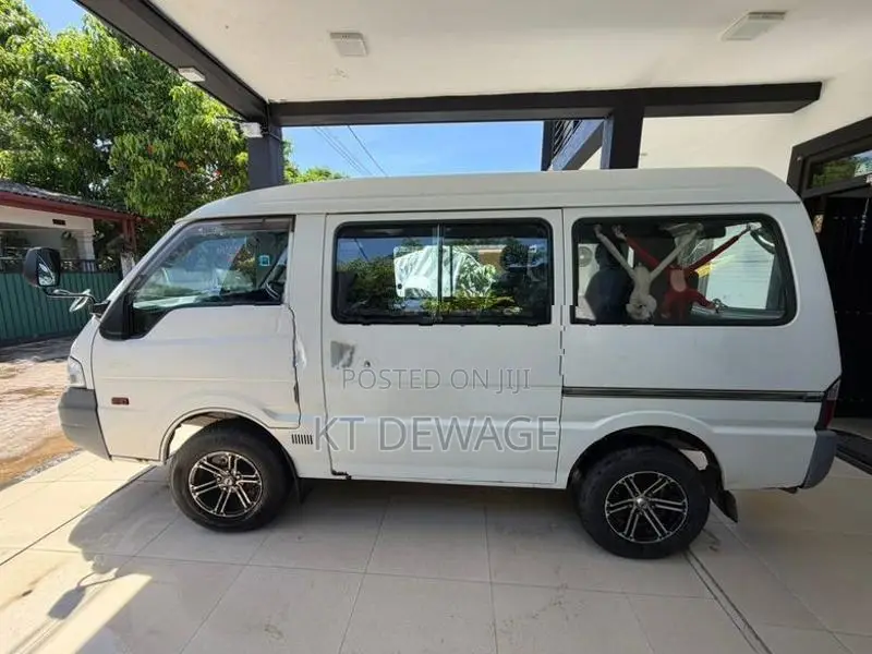 Mazda Bongo 2008