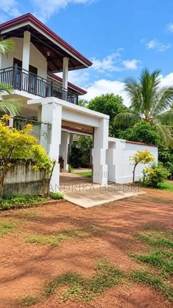 5 Bedroom House For Sale On 15.8 Perches Minuwangoda