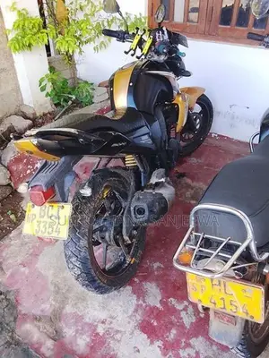 Yamaha FZ S 2015