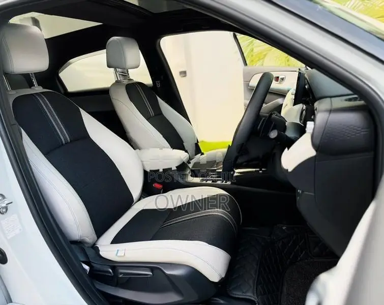 Honda Vezel Z Play Moonroof 10SP 2025
