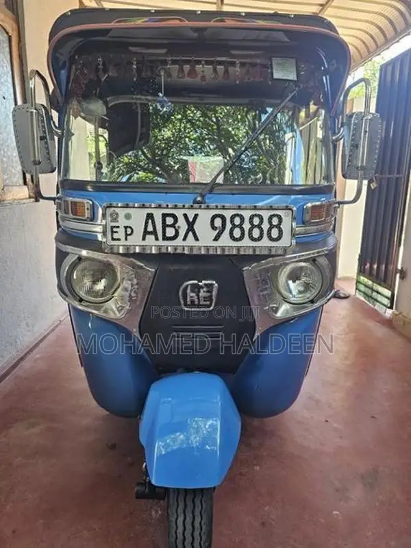 Bajaj RE 2020