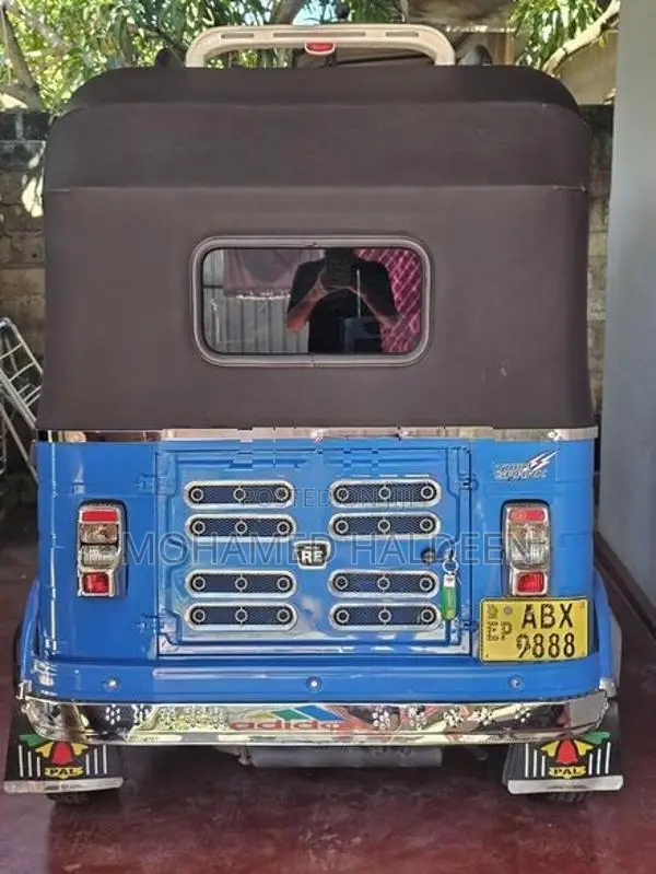 Bajaj RE 2020