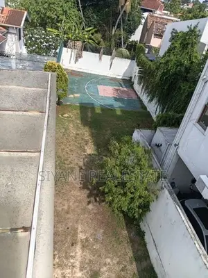 Luxury 3-Storey House For Sale In Nawala