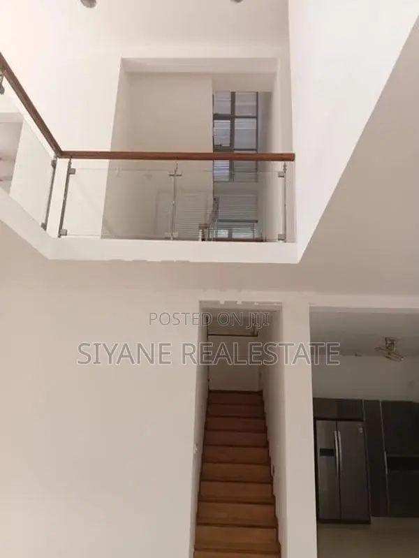 Luxury House Sale in Nawala