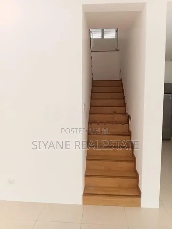 Luxury House Sale in Nawala