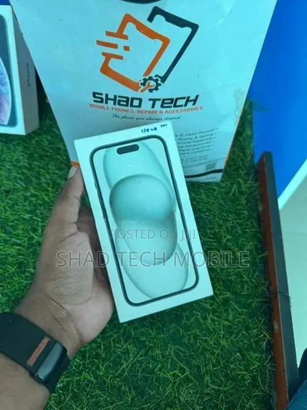 Apple iPhone 15 128GB (Brand New)
