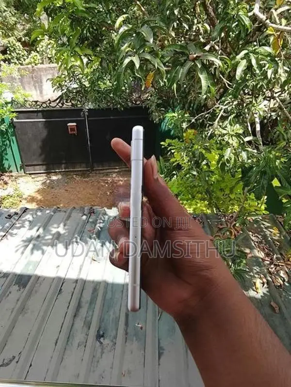 Google Pixel 7a (Used)