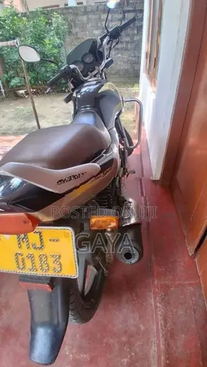 Hero CBZ 2005
