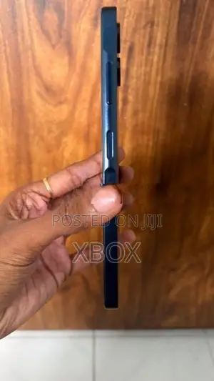 Samsung Galaxy A06 (Used)