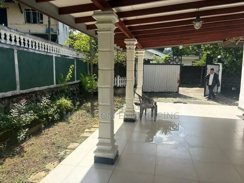 Kadawatha House For Sale