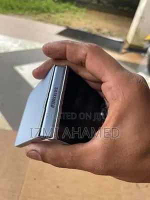 Samsung Galaxy Z Flip 6 256GB (Used)
